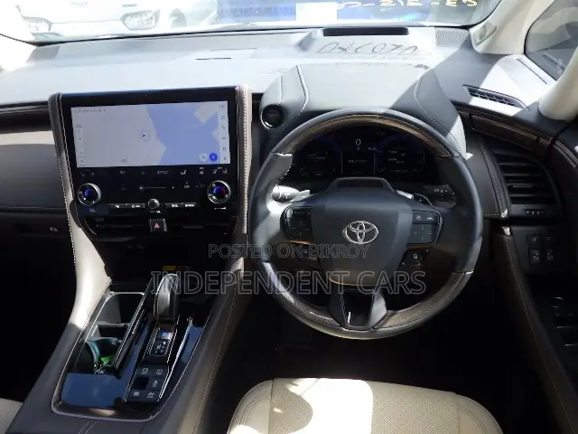 Toyota Alphard 2.5 Hybrid AWD 2024 Pearl