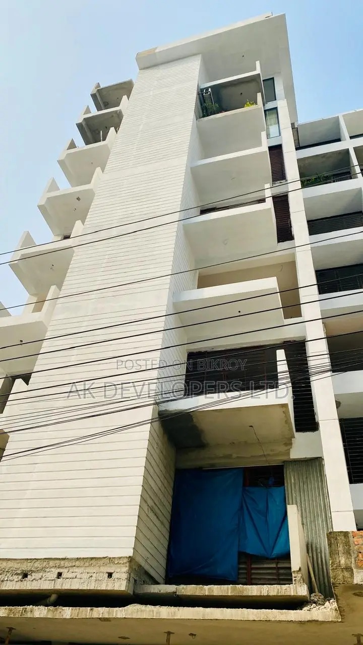 3 Bedroom Apartment in Sukoon, Bashundhara for Sale
