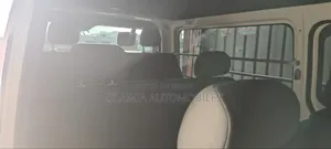টয়োটা হাইয়েস ২০২০ হোয়াইট