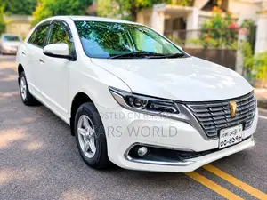 টয়োটা প্রমিও ২০১০ পার্ল