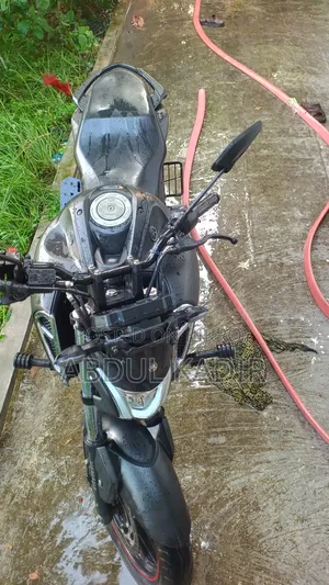 ইয়ামাহা এফজেডএস ভি৪ ২০২৬ কালো