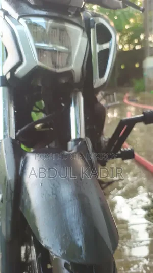 ইয়ামাহা এফজেডএস ভি৪ ২০২৬ কালো