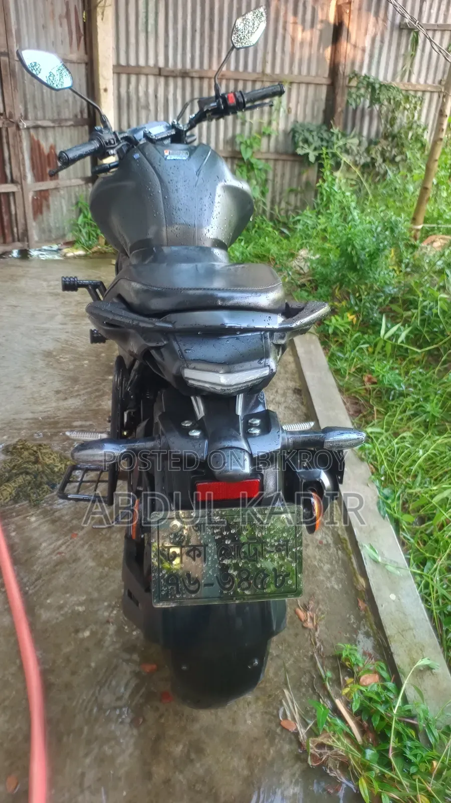 ইয়ামাহা এফজেডএস ভি৪ ২০২৬ কালো