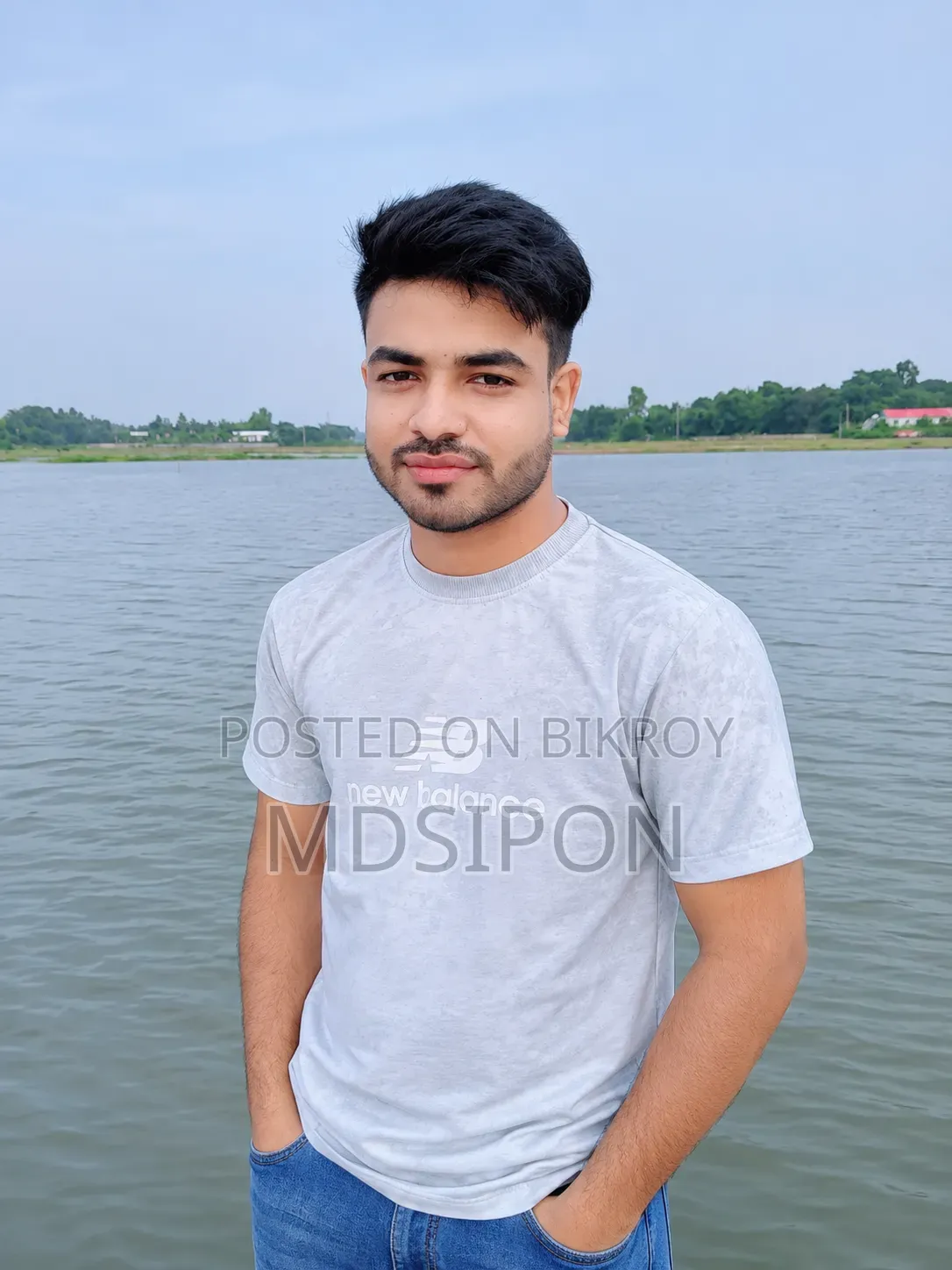যে কোন ধরনের কাজ হলে চলবে
