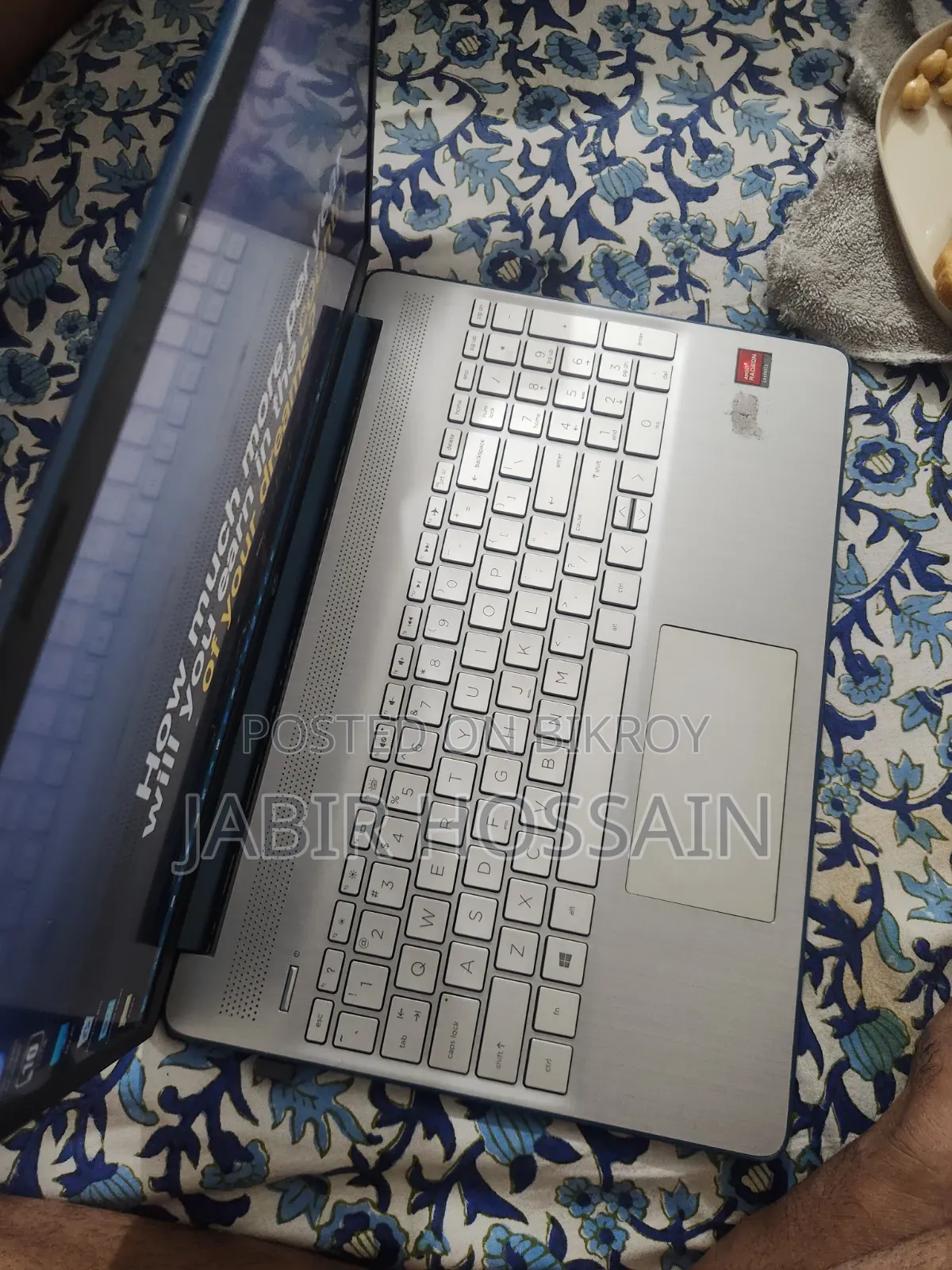 Laptop HP 15s 8GB AMD Ryzen 5 HDD+SSD 256GB