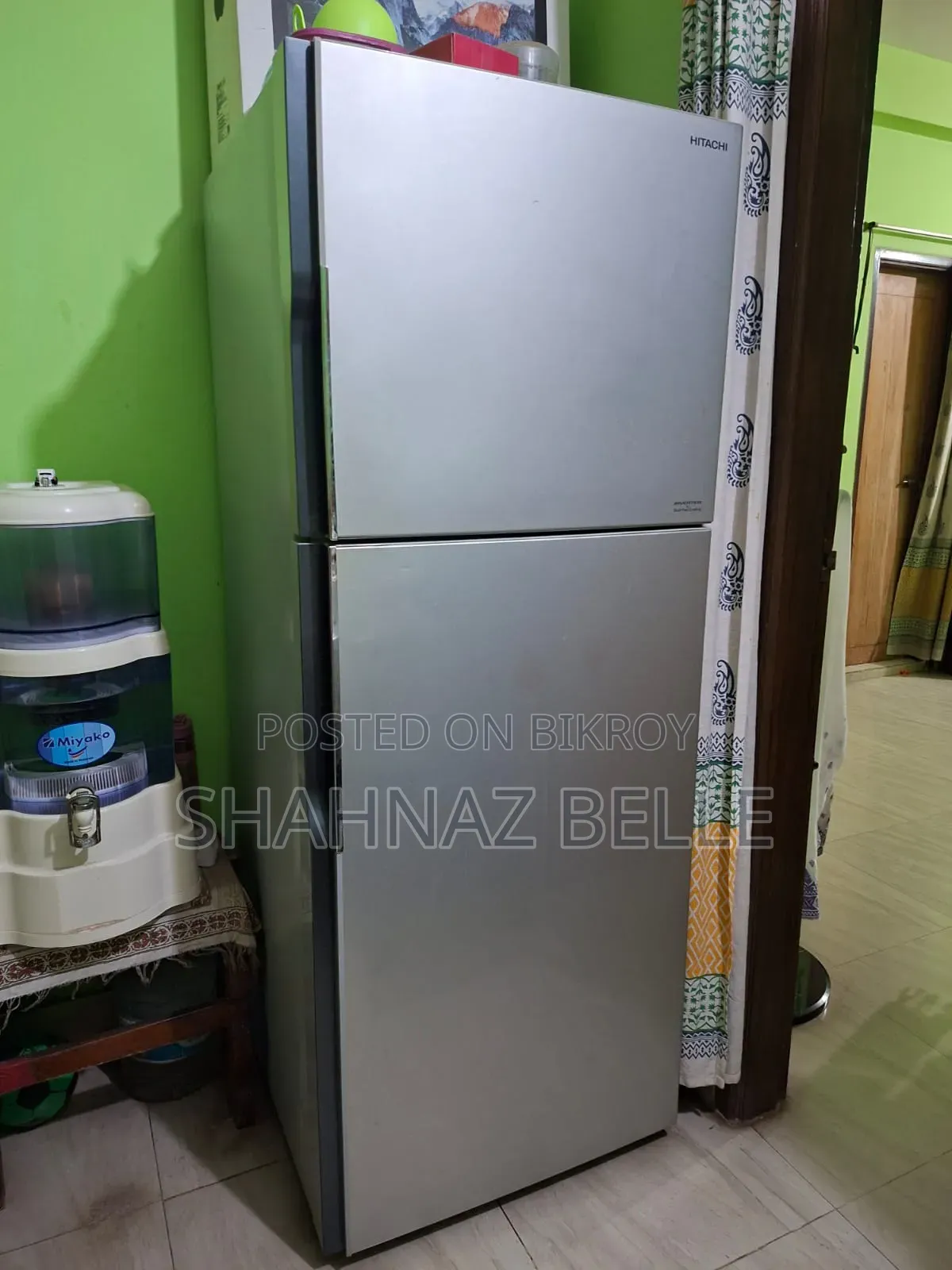 Hitachi Refrigerator 356 Liters