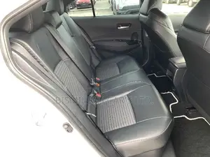 Toyota Corolla 2021 Pearl