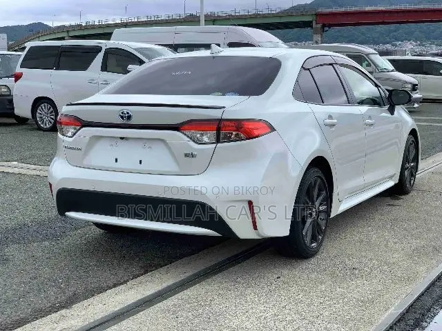 Toyota Corolla 2021 Pearl
