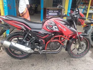 TVS Apache RTR 160 2V 2016 Red