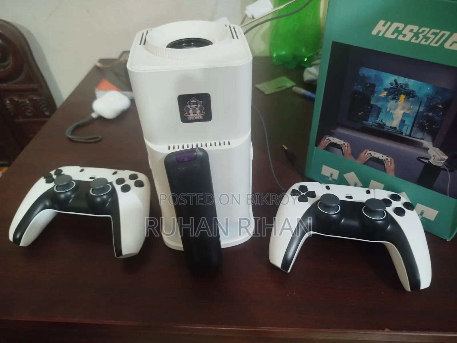 Android Gaming Projector With 2 Joysticks Free