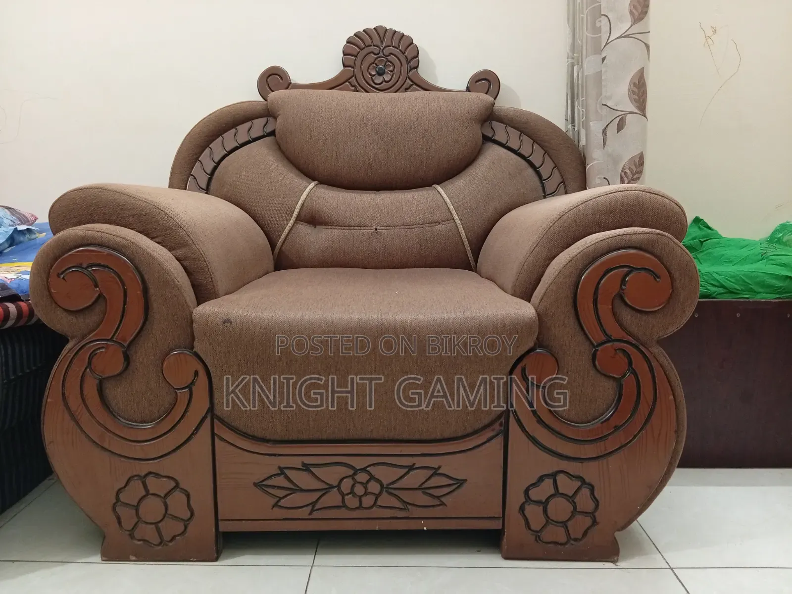 ২+২+১ সোফা সেট