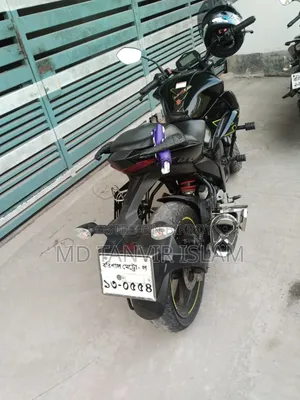 সুজুকি গিক্সার ২০২৪ কালো
