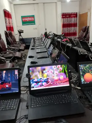 ল্যাপটপ লেনোভো ৪জিবি ইন্টেল এসএসডি ৫০০জিবি