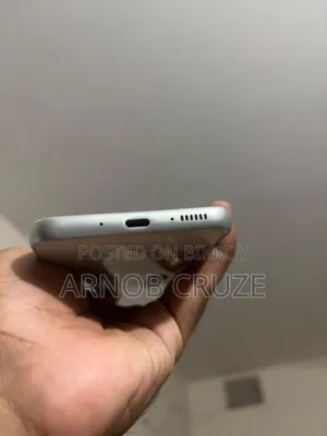 স্যামসাং গ্যালাক্সি এ৫৪ ৫জি ১২৮ জিবি হোয়াইট