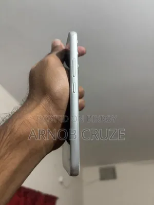 স্যামসাং গ্যালাক্সি এ৫৪ ৫জি ১২৮ জিবি হোয়াইট