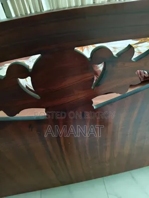 ব্যবহৃত খাট