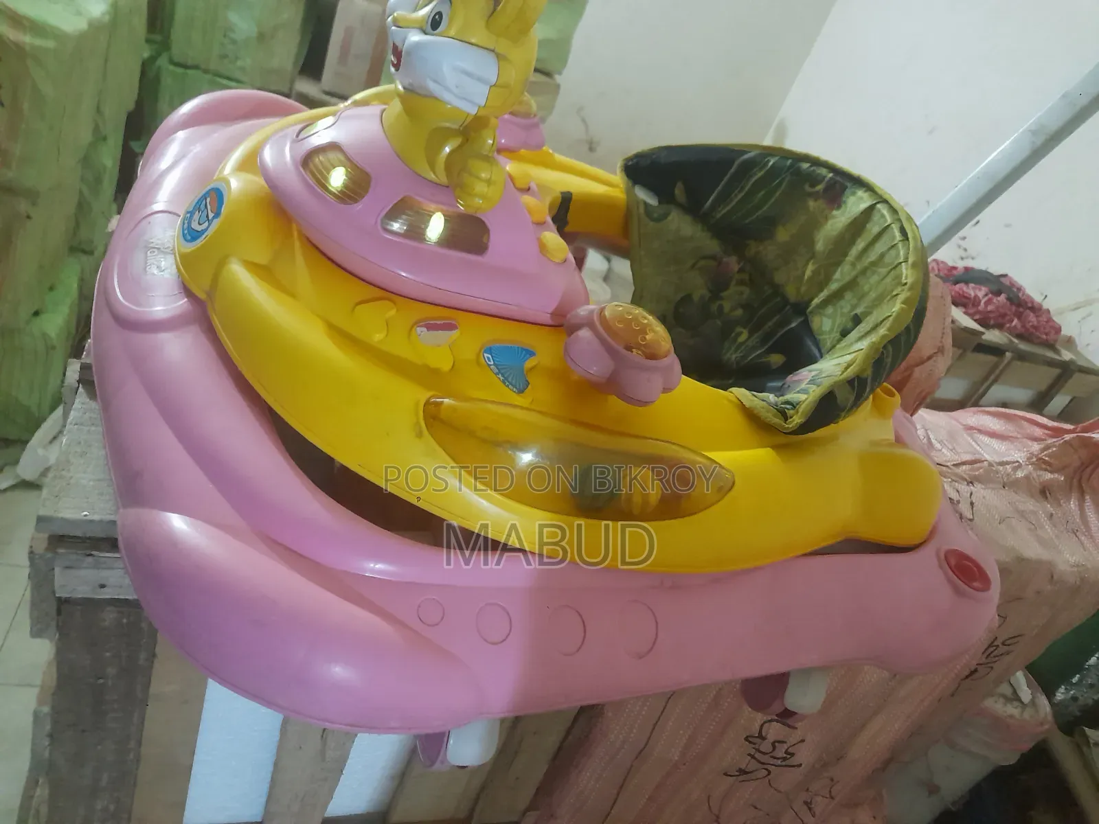 Baby Walker Plays Music