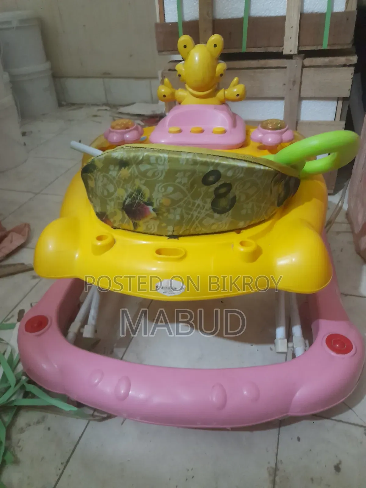 Baby Walker Plays Music