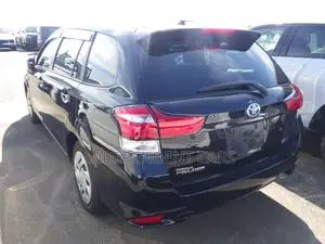 Toyota Corolla Fielder 1.5 Hybrid Front-Wheel Drive 2021 Black