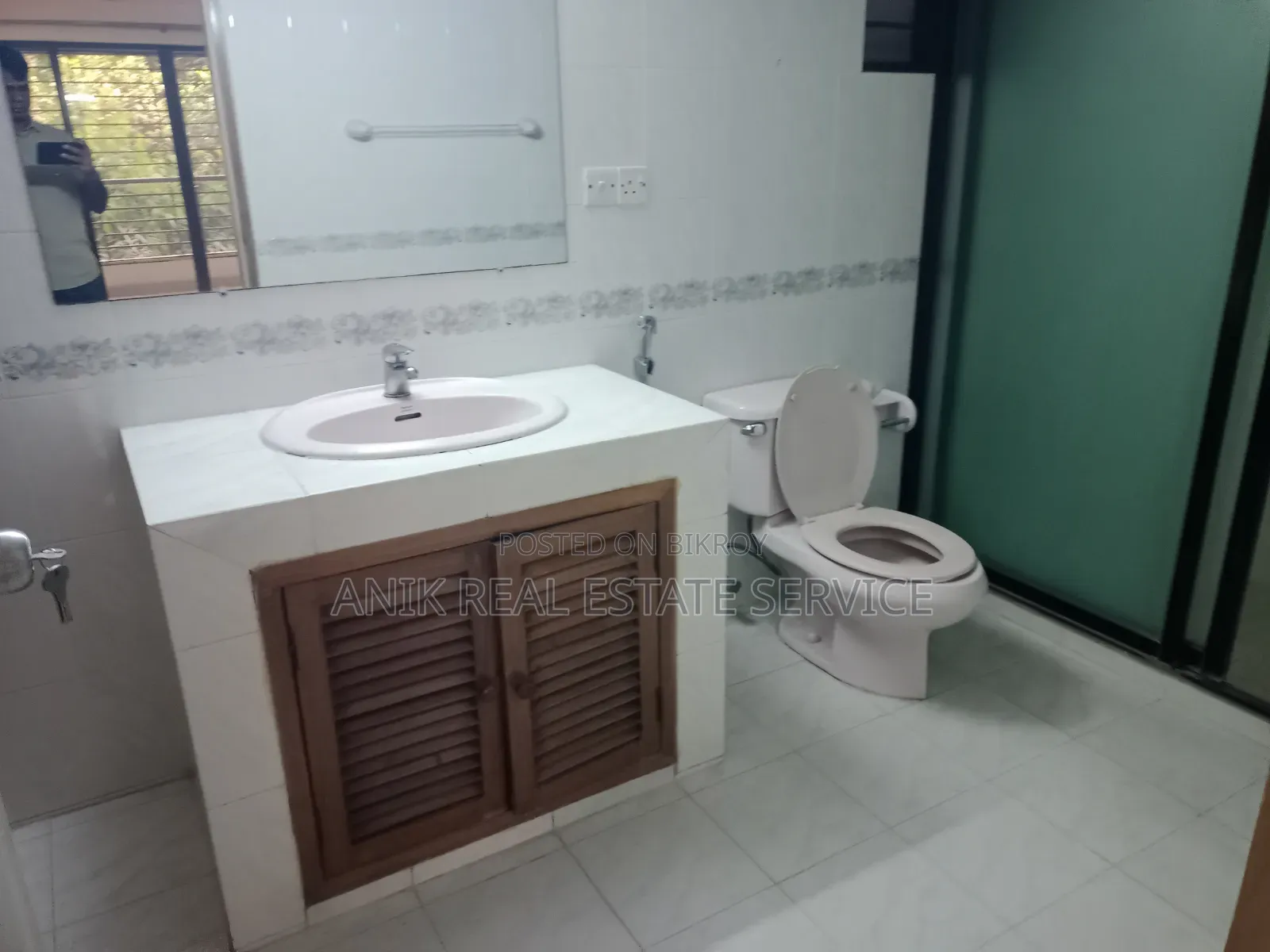 3 Bedroom Apartment in Anik Real Estate, Gulshan for rent