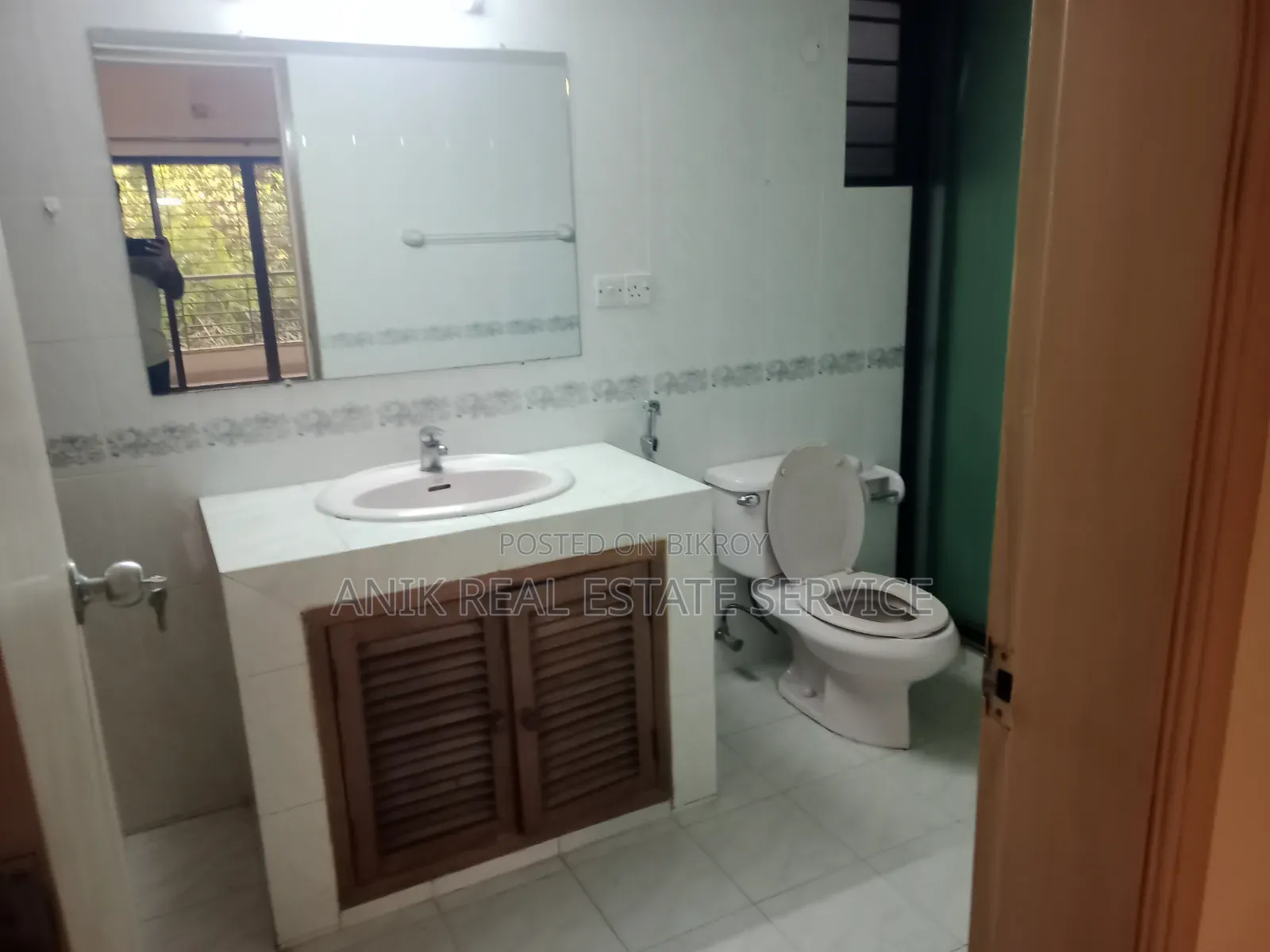 3 Bedroom Apartment in Anik Real Estate, Gulshan for rent