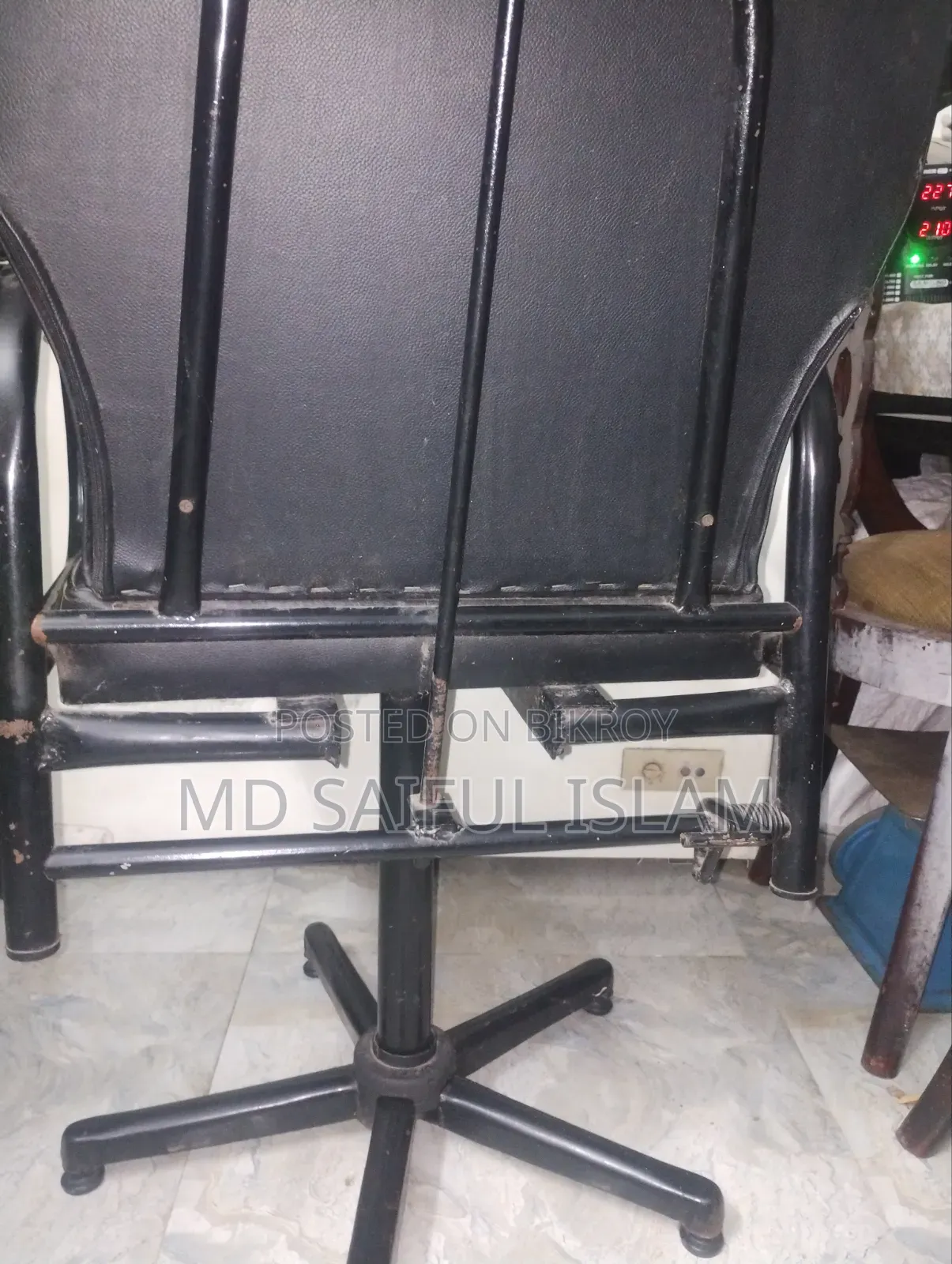Parlour / Saloon Chair