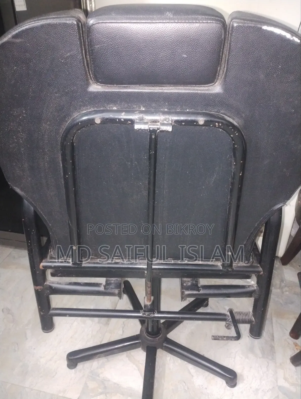 Parlour / Saloon Chair