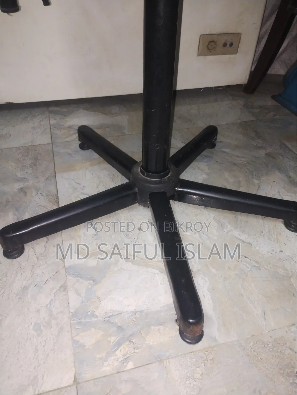 Parlour / Saloon Chair