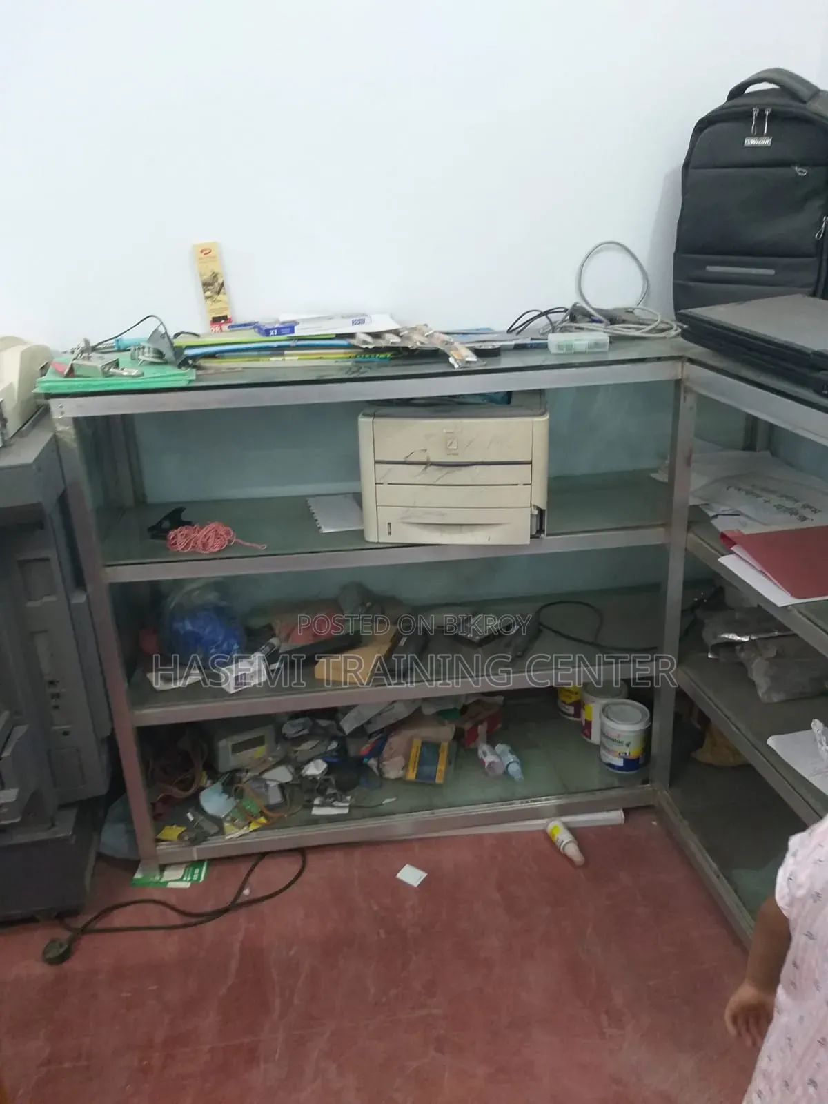 ডিসপ্লে কর্নার শোকেস