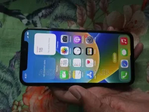 অ্যাপল আইফোন এক্স ৬৪ জিবি ব্ল্যাক