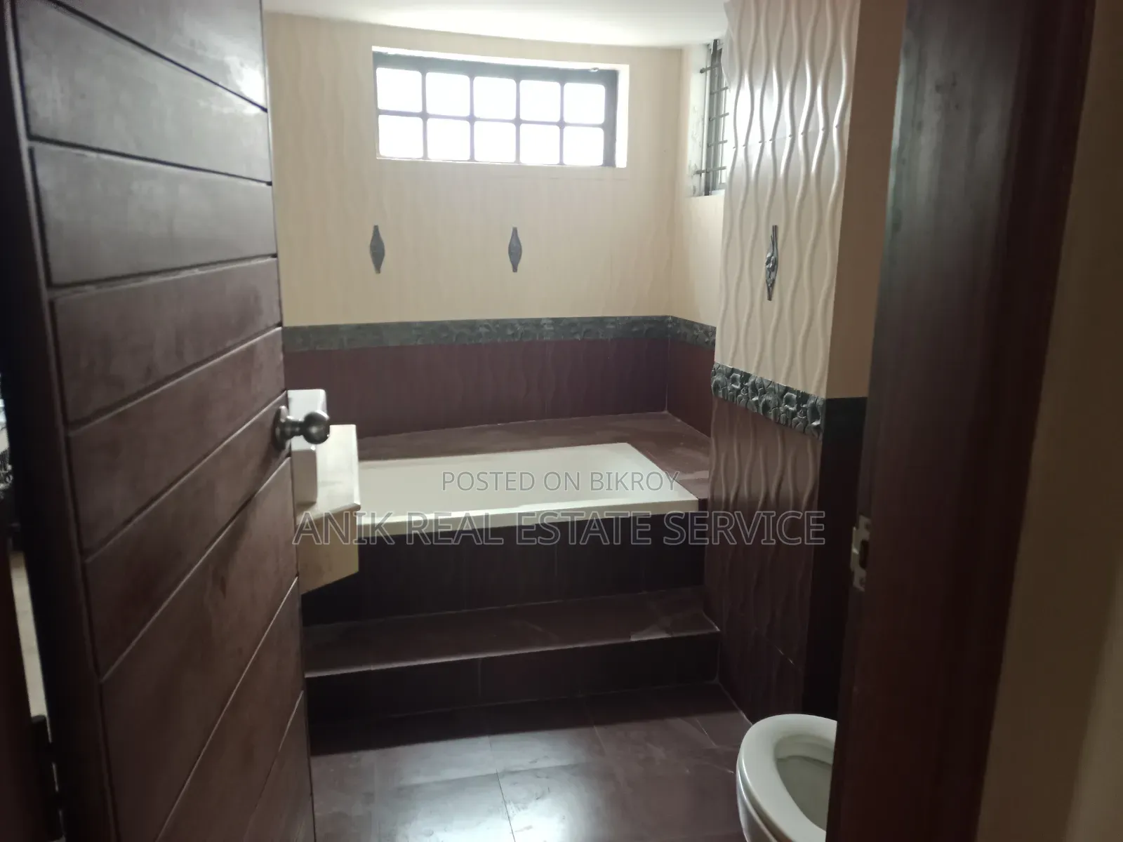 3-Bedroom Apartment in Anik Real Estate, Gulshan for Rent