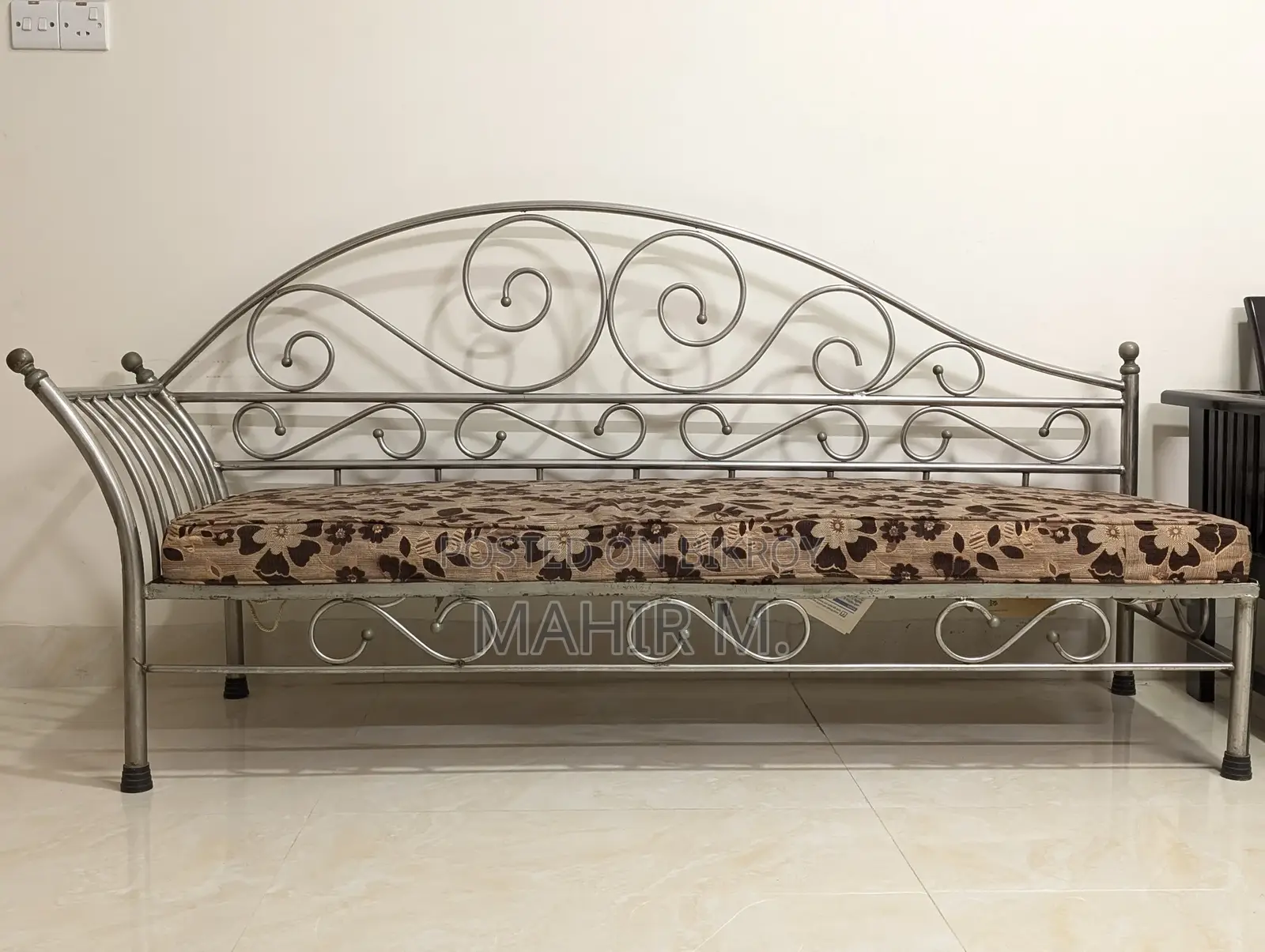 SS Divan Bed