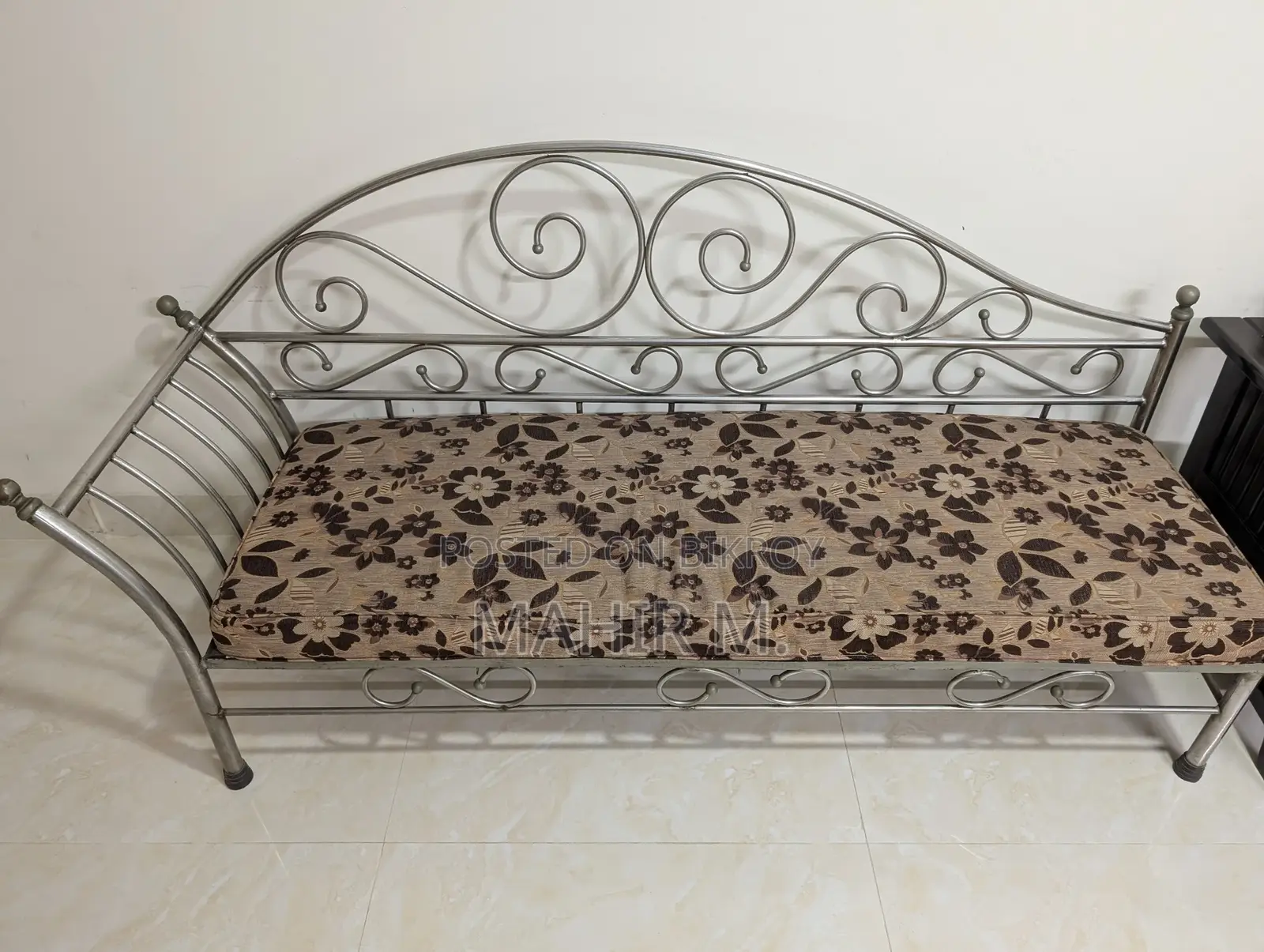 SS Divan Bed