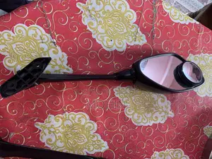 Gixxer SF Looking Glass