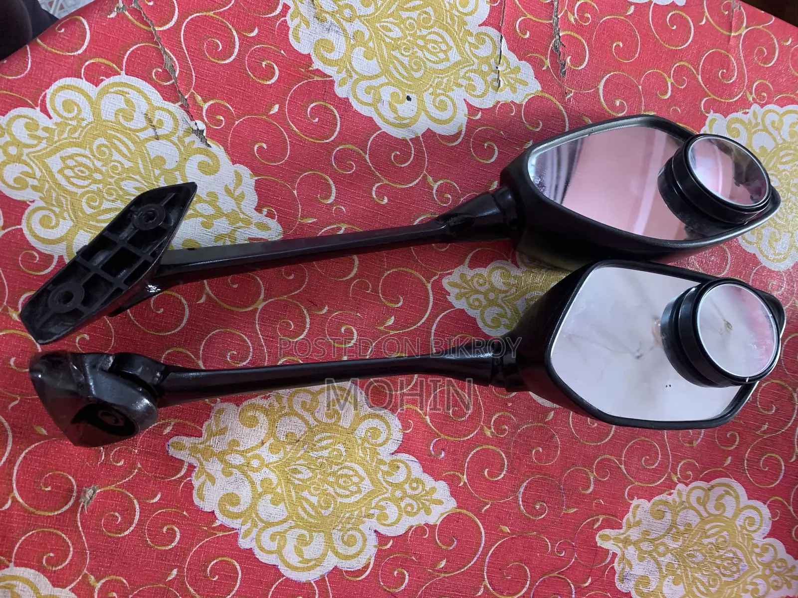 Gixxer SF Looking Glass