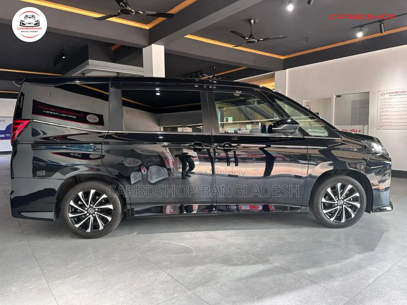 Toyota Noah 2023 Black