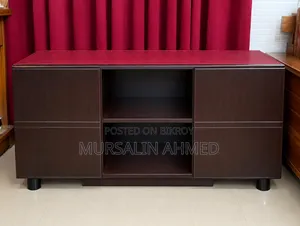 টিভি ট্রলি, র্যাক এবং ক্লথস স্ট্যান্ড