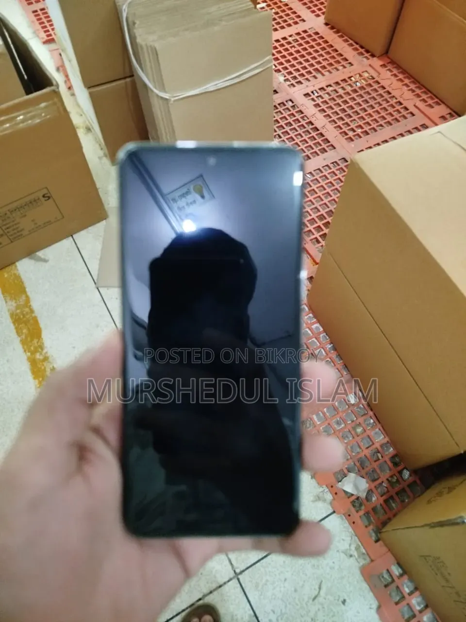 অনার ২০০ ৫১২ জিবি হোয়াইট