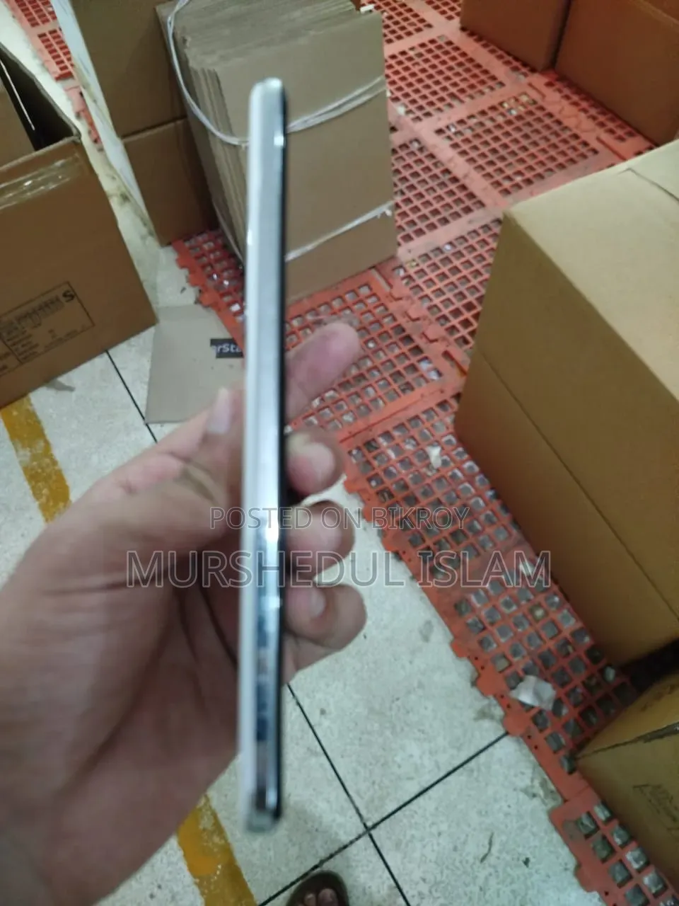 অনার ২০০ ৫১২ জিবি হোয়াইট