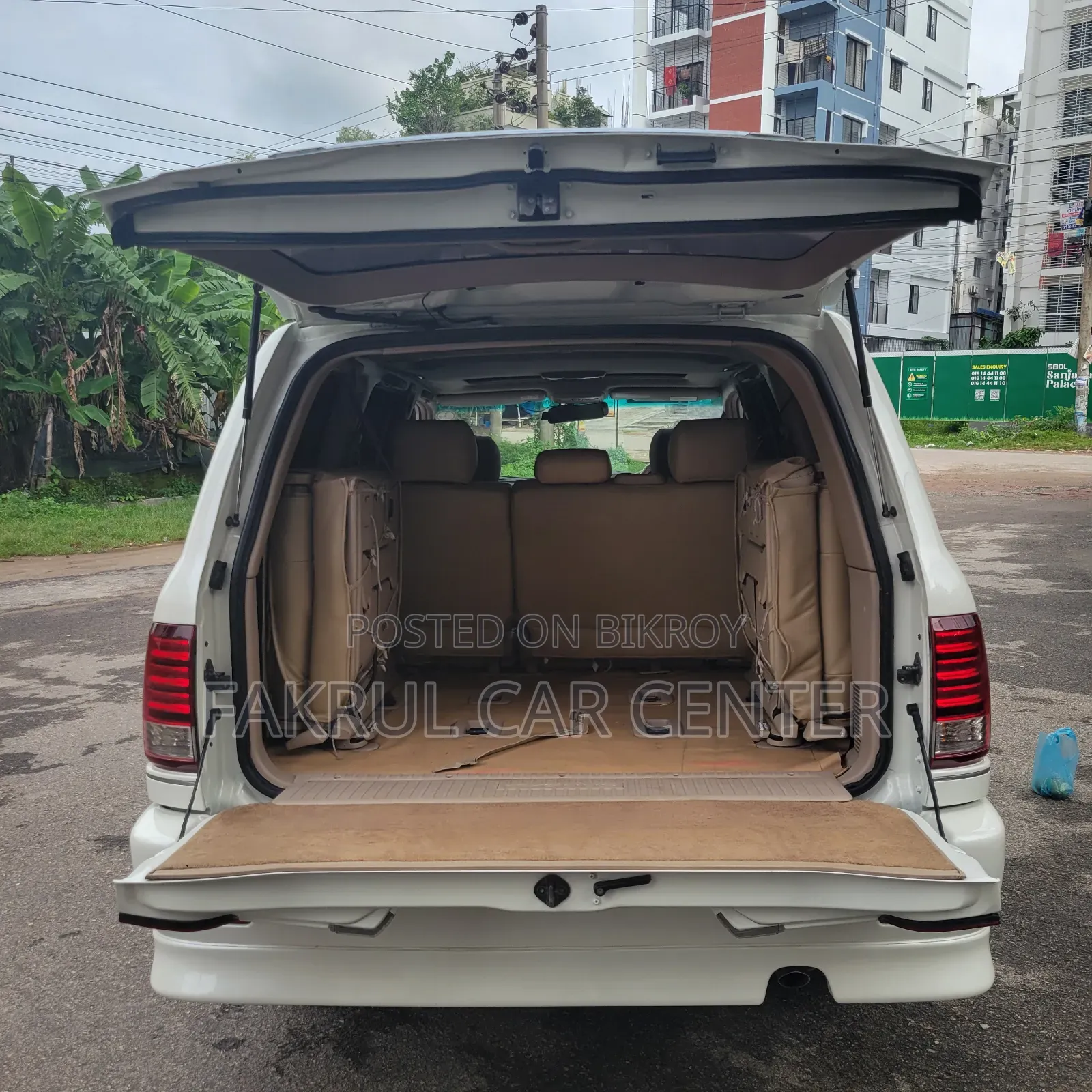 Lexus LX 470 All-Wheel Drive 2003 Pearl