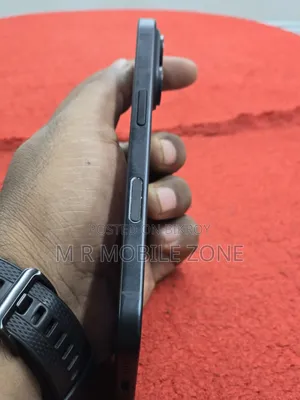 Apple iPhone 16 128 GB Black