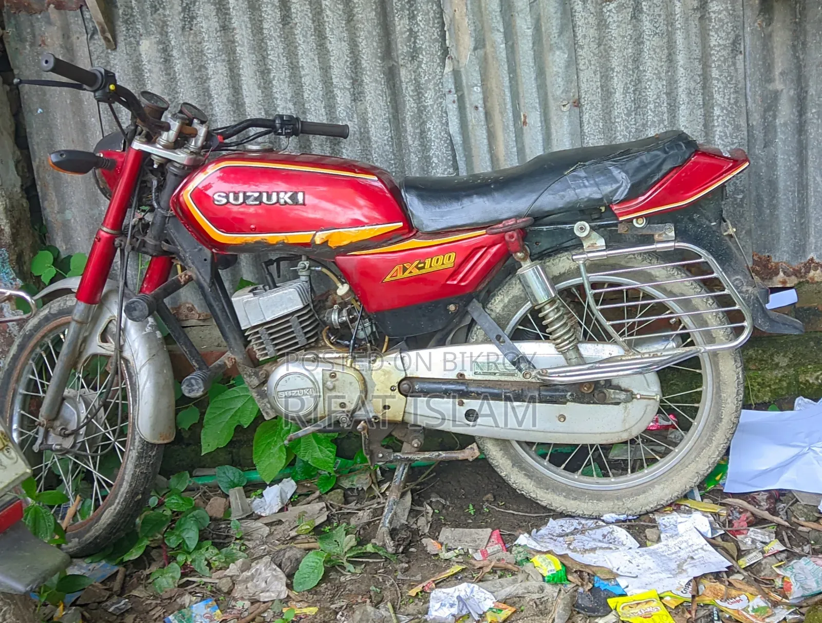 সুজুকি ২০০০ লাল