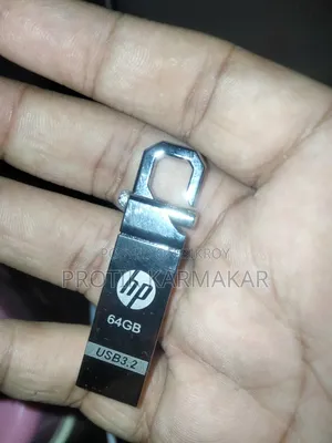 মডেড পিএস২ দুটি কন্ট্রোলার এবং গেম লোড করা সহ