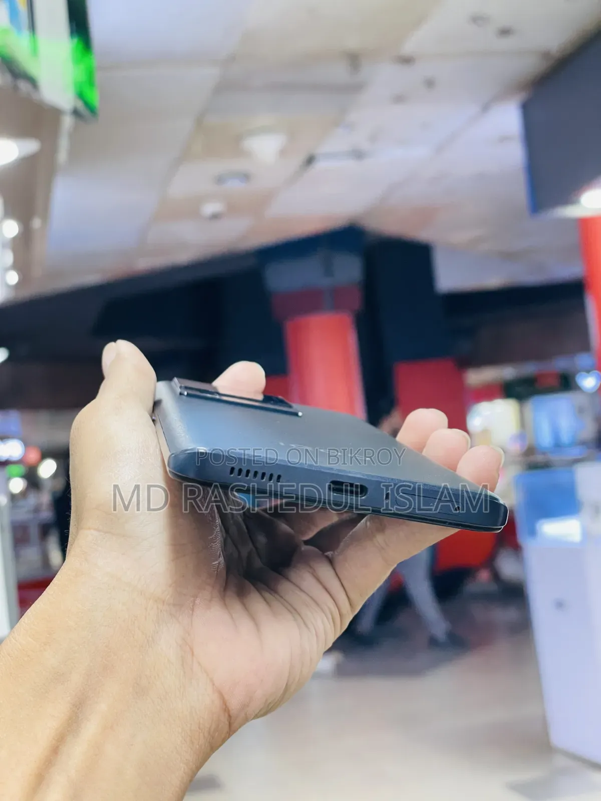 iQOO 128 GB Blue