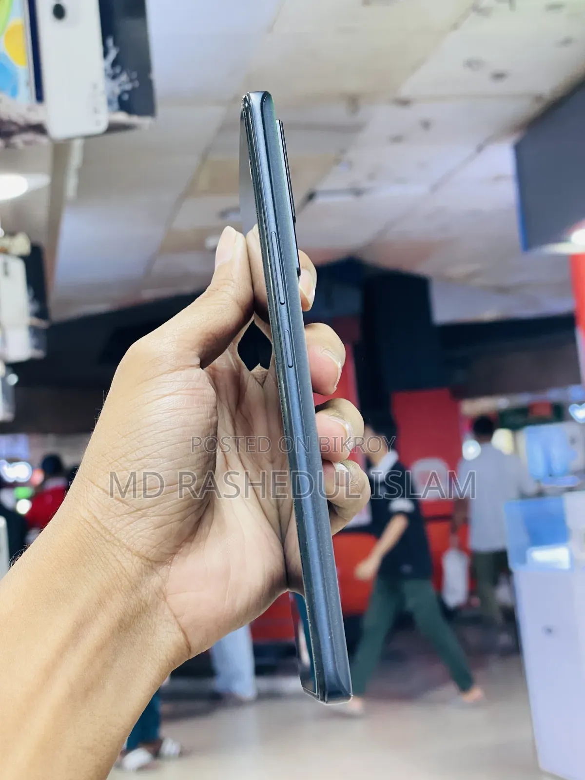 iQOO 128 GB Blue