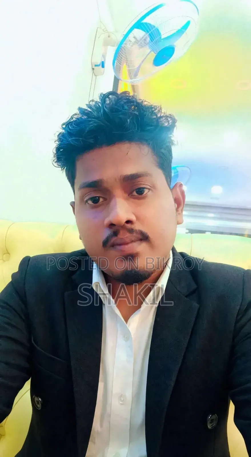 আমার একটা জব প্রয়োজন কোনো জামানত ছাড়া
