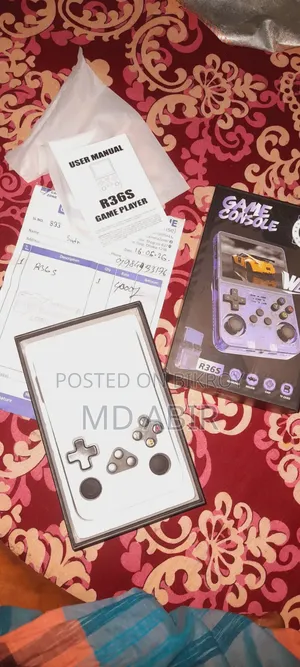 আর৩৬এস রিট্রো গেমিং কনসোল