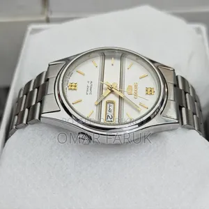 Seiko 5 Automatic 21 Jewels Japan Made – White & Gold Dial Watch 38 mm