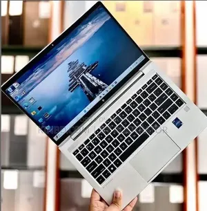 Laptop HP EliteBook 640 G9 8GB Intel Core i5 SSD 256GB
