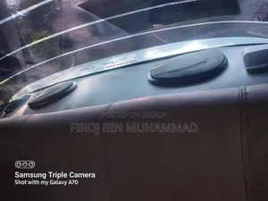 টয়োটা করোলা ১৯৯০ সাদা